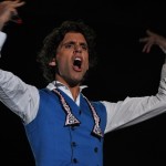 Mika live at H2O Beach Mamaia Orange Summer Party (3)