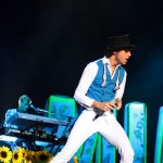 Mika live at H2O Beach Mamaia Orange Summer Party (8)